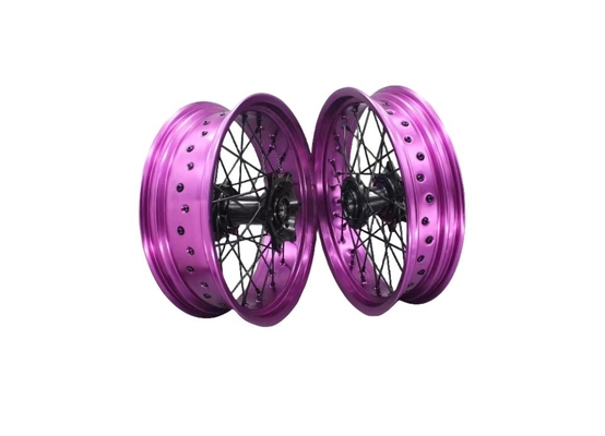 17" Leggio di alluminio 7S-T6 Ruote per moto Color personalizzabili